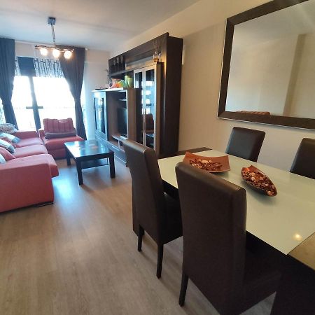 شقة Precioso Apartamento Con Terraza, Pistas De Padel Y Piscinas كاسترو أورديالس المظهر الخارجي الصورة