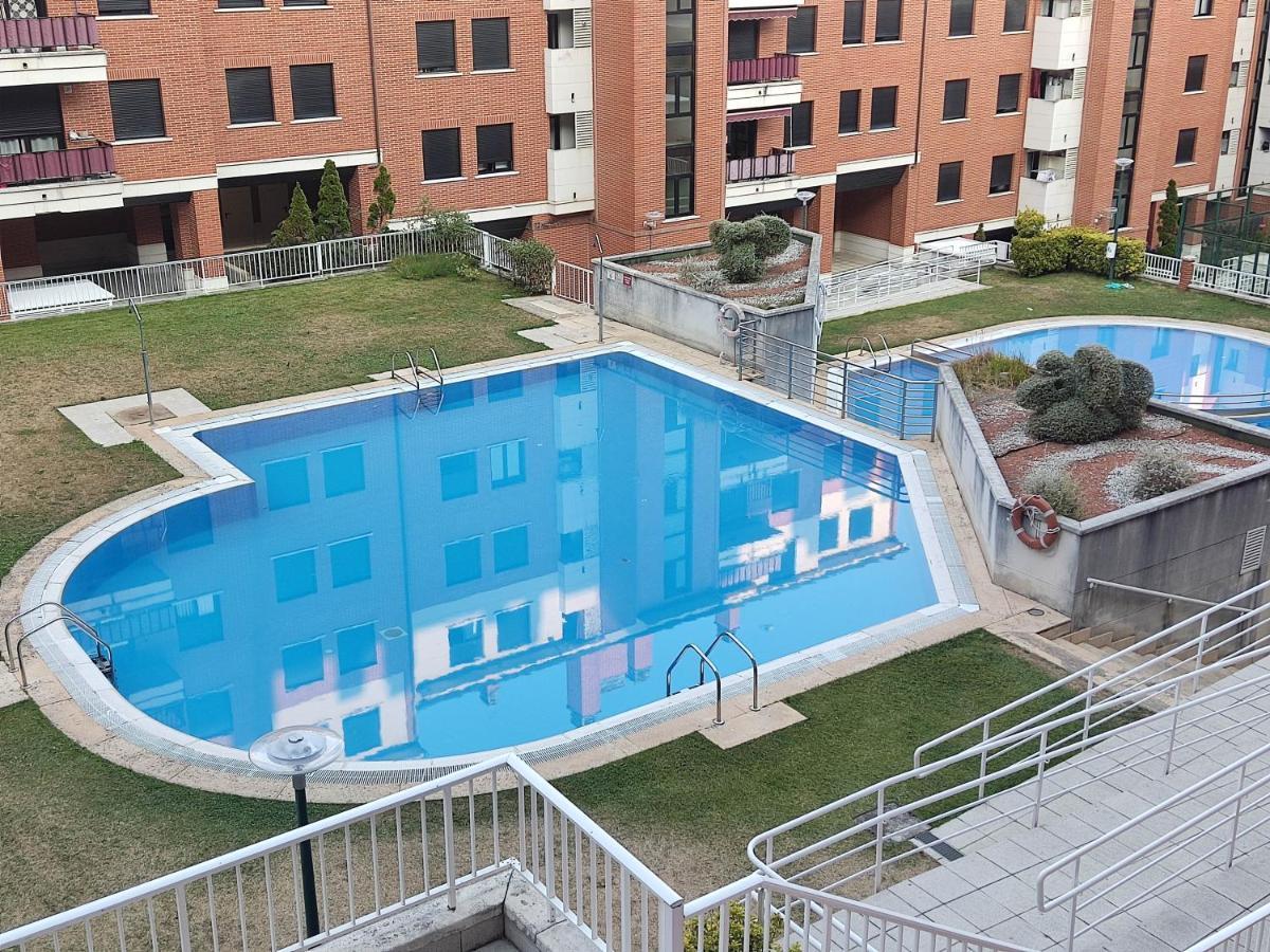 شقة Precioso Apartamento Con Terraza, Pistas De Padel Y Piscinas كاسترو أورديالس المظهر الخارجي الصورة
