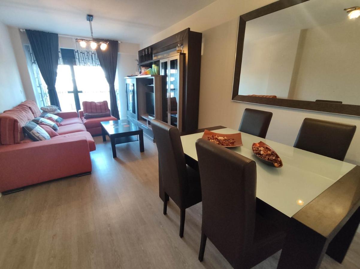 شقة Precioso Apartamento Con Terraza, Pistas De Padel Y Piscinas كاسترو أورديالس المظهر الخارجي الصورة
